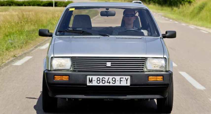 SEAT Ibiza 1 2 GL (1)