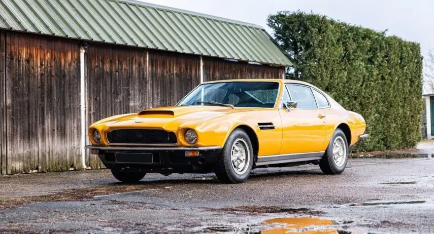 Aston Martin DBS V8 Yellow Amarillo eR marzo 2026 (1)