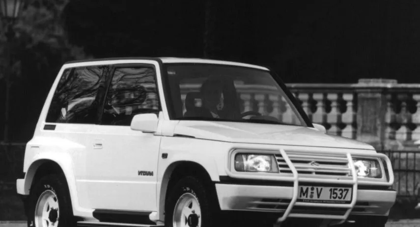 Suzuki Vitara rueda ancha (1)