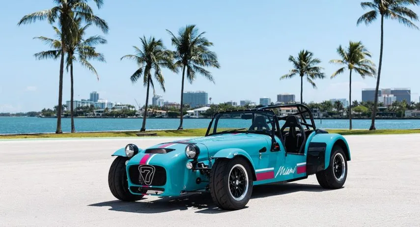 Caterham Seven Miami Special Edition eR abril 2026 (1)