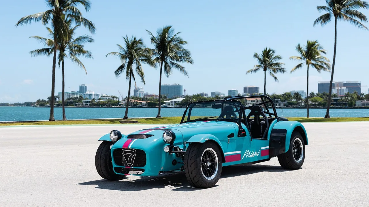 Caterham solo fabricará 12 unidades del Seven más americano