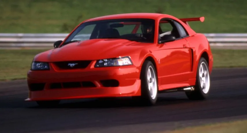 Ford Mustang SVT Cobra R 2000