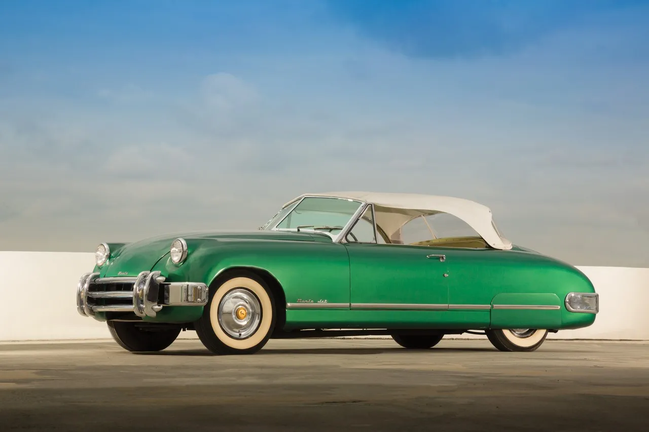 El Muntz Jet era el coche con nevera que arruinó a su creador