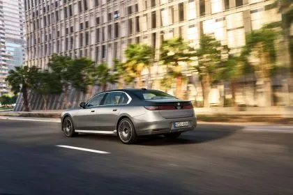 Nuevo BMW Serie 7 xDrive iDrive M760 er abril 2026 (130)