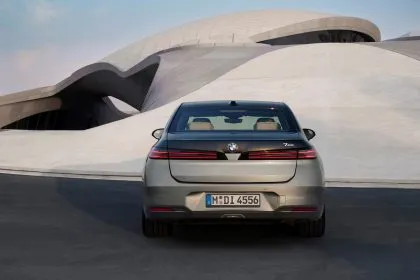 Nuevo BMW Serie 7 xDrive iDrive M760 er abril 2026 (68)