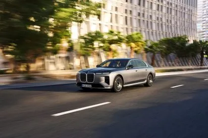 Nuevo BMW Serie 7 xDrive iDrive M760 er abril 2026 (98)