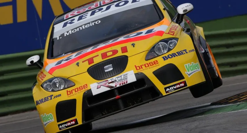 SEAT León TDI WTCC (1)