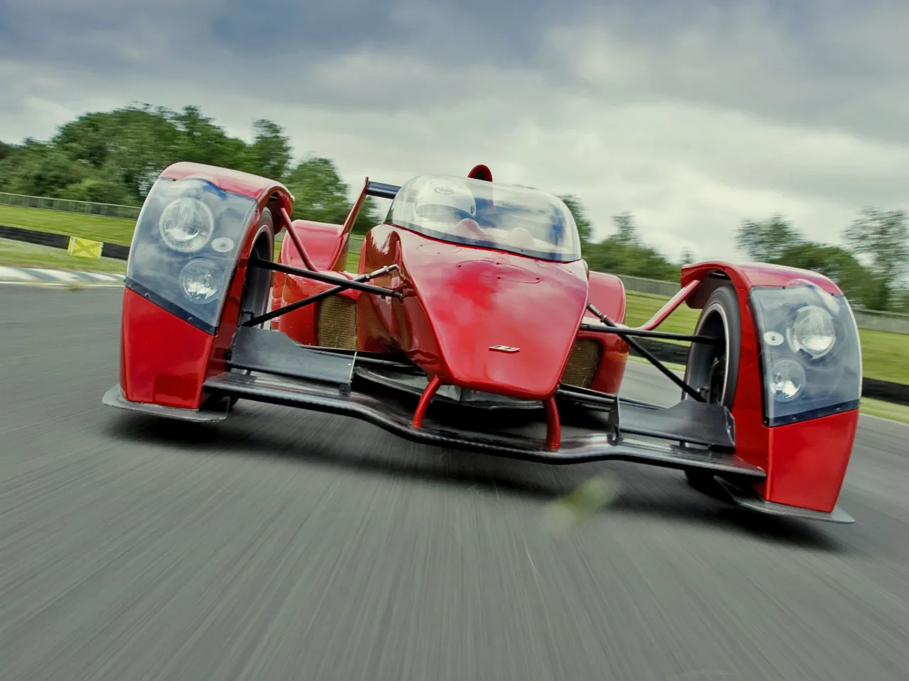 Caparo T1: el coche de F1 para la calle que prendió fuego a Jason Plato y vendió quince unidades en ocho años