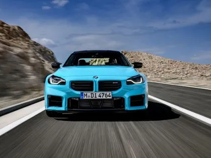 Nuevo BMW M2 xDrive eR Junio 2026 (3)