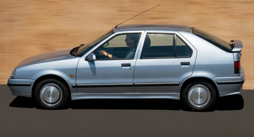 Renault 19 TXI (1)