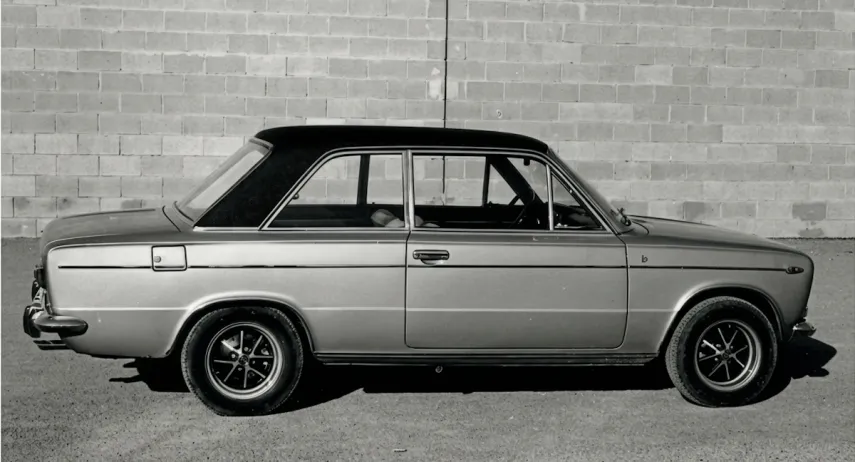 SEAT 1430 Coupé Serra (1)