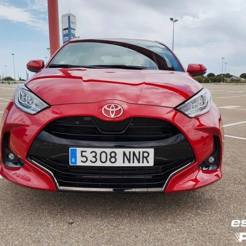 Toyota Yaris 130H eR Junio 2026 (1)