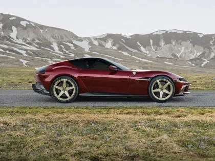 Ferrari 12cilindri manuale eR Julio 20262 (10)