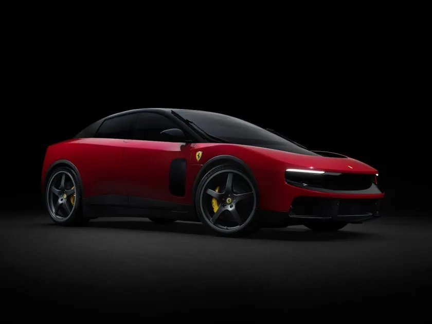 Ferrari Luce (3)