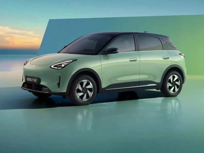 Geely E2 (2)