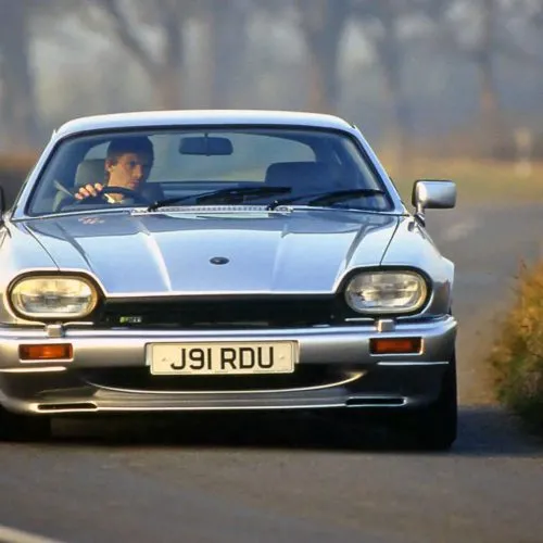 Jaguar XJR S 6 (1)