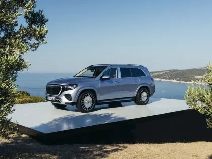 Mercedes Maybach GLS 680 eR Julio 2026 (23)