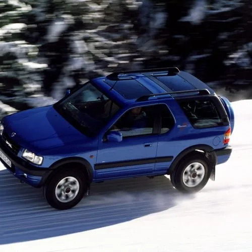 Opel Frontera (1)