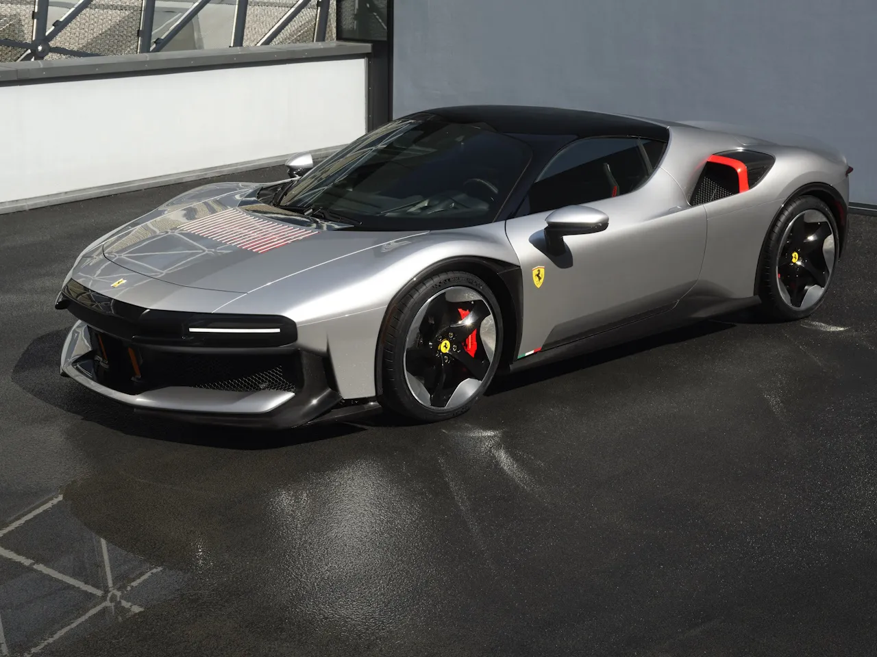 Ferrari CZ26: un one-off híbrido de 986 CV que rinde tributo al diseño industrial de los setenta