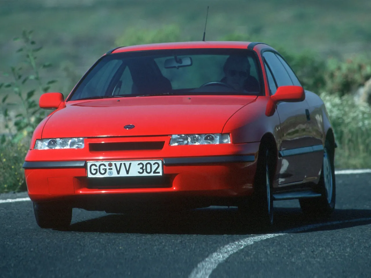 Coche del día: Opel Calibra 2.0 16V