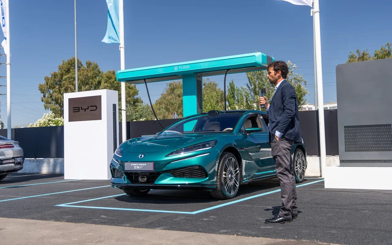 El coche eléctrico tiene 24 minutos para no parecer lento