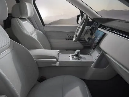 El Range Rover eléctrico no necesitaba 550 CV, le bastaba seguir siendo un Range Rover eR Septiembre 2026 (29)