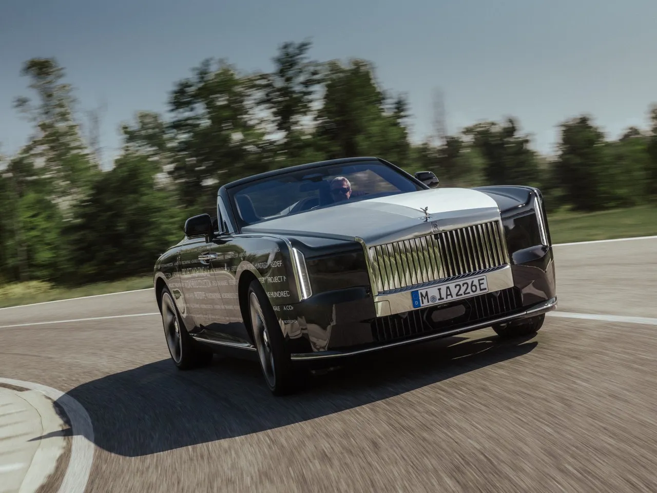 Rolls-Royce probará 15.000 veces este maletero