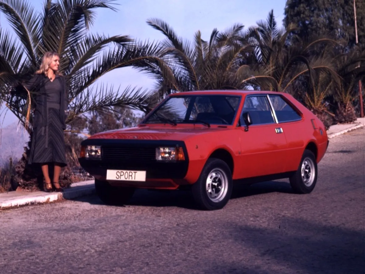 Coche del día: SEAT 1200 Sport