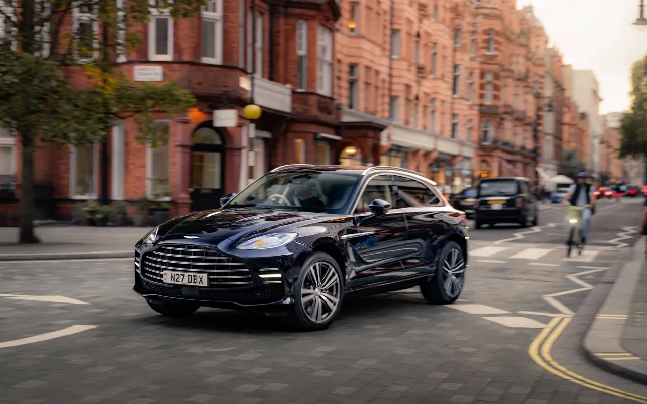 Aston Martin DBX GT: 727 CV para viajar deprisa sin fingir que vas a Le Mans