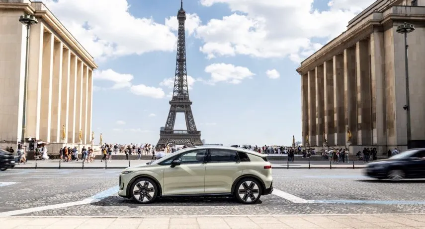 Audi A2 e tron eR octubre 2026 (1)