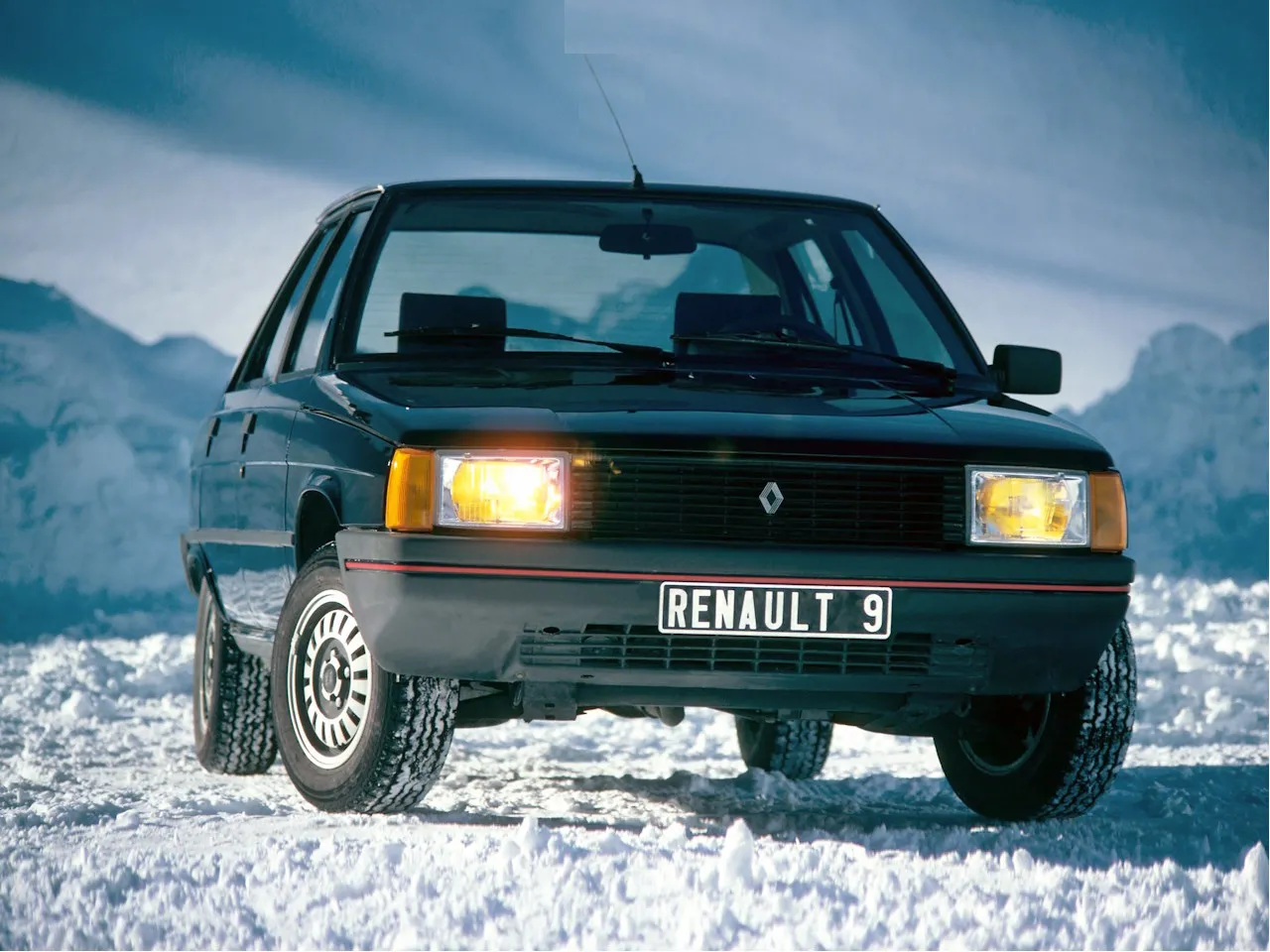 Coche del día: Renault 9 GTS