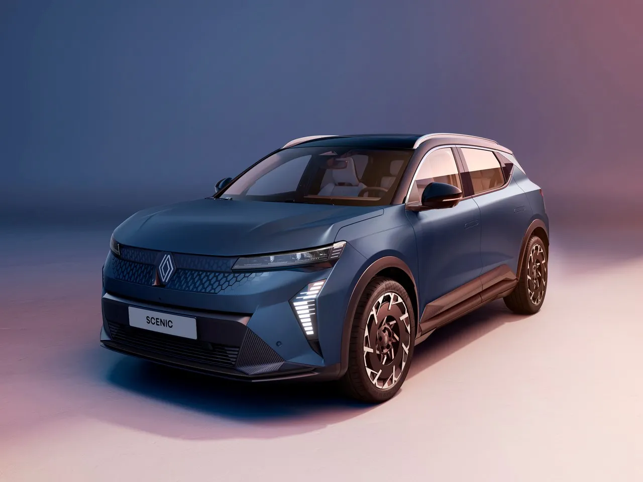 El Renault Scenic 2026 llega a 642 km y carga mejor