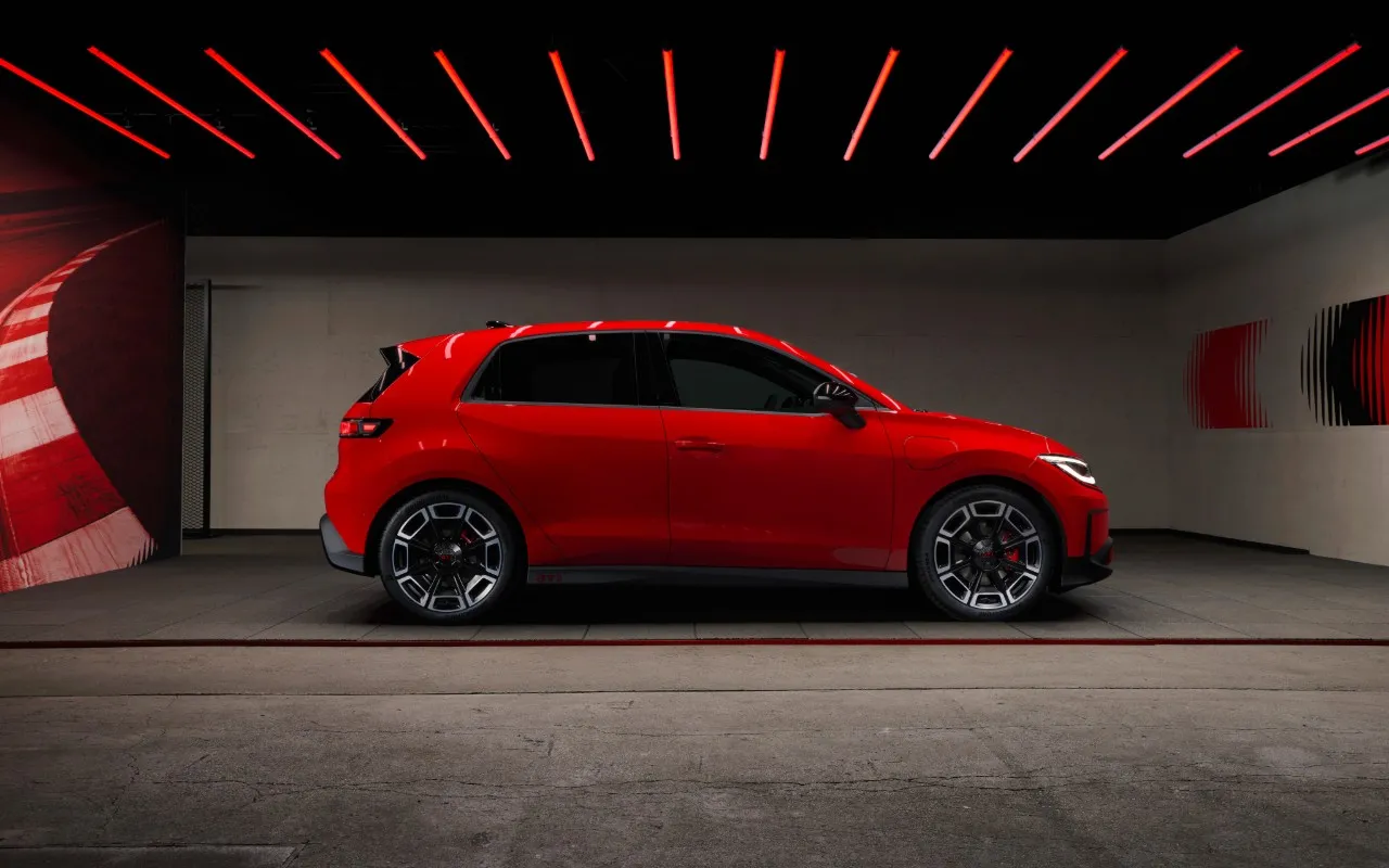 Volkswagen ID Polo GTI eR octubre 2026 (11)